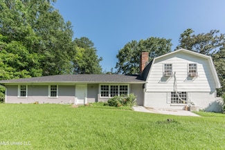 1200 Tanglewood Dr, Clinton, MS 39056
