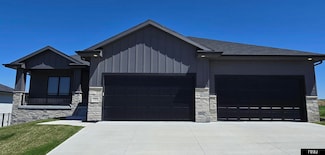 12003 S 109th St, Papillion, NE 68046