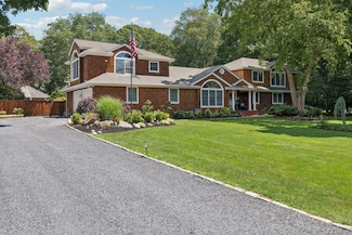 21 Inlet View Path, East Moriches, NY 11940