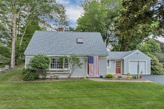 195 Morningside Dr, Laconia, NH 03246