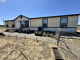 2202 Moyer Ln, Hermiston, OR 97838