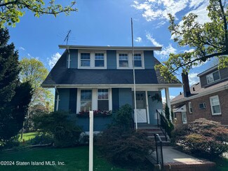 112 Hull Ave, Staten Island, NY 10306