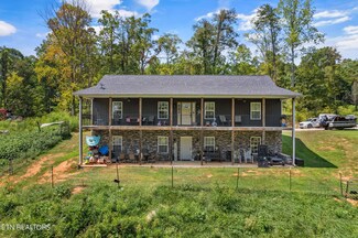 422 Easterly Cir, Rocky Top, TN 37769