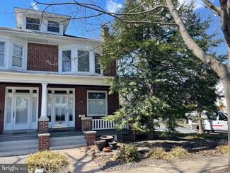 220 Woodside Ave, Reading, PA 19609