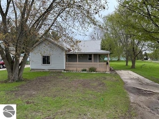 219 S Bankson St, Saint Louis, MI 48880