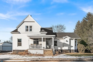203 W Emerson St, Bloomington, IL 61701
