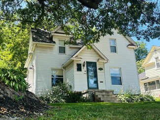 99 S Main St, Rittman, OH 44270