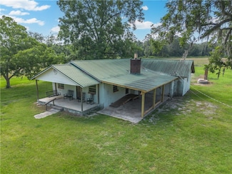 7471 Old River Rd, Patterson, GA 31557