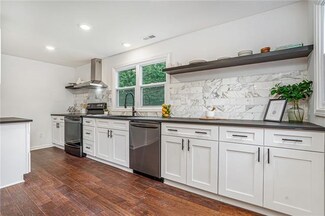 8119 Hadley St, Overland Park, KS 66204