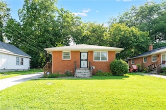 416 E 6th St, Burlington, NC 27215