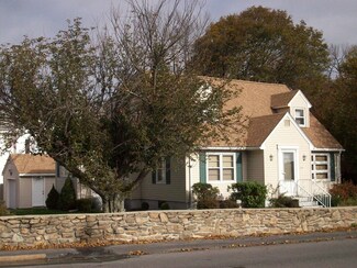 97 Heywood St, Worcester, MA 01604