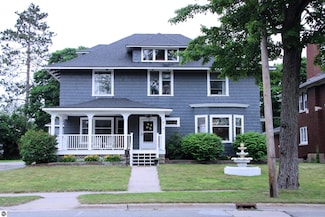 617 E Division St, Cadillac, MI 49601