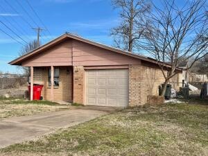 101 Yelco Dr, Dardanelle, AR 72834