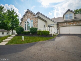 64 Legacy Oaks Dr Unit 81, Richboro, PA 18954