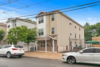 578 S 11th St, Newark, NJ 07103