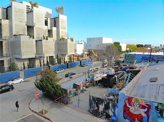 1015 N Gower St, Los Angeles, CA 90038