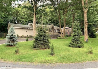 173 Spring Dr, Dingmans Ferry, PA 18328