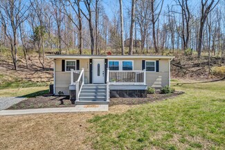 7338 Apple Grove Ln, Roanoke, VA 24018