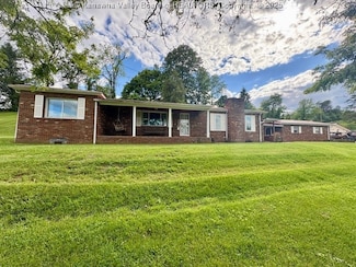 2011 Archibald Dr, Charleston, WV 25320