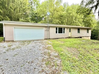 15490 Hay Tie Rd, Hagerstown, IN 47346