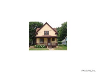131 N Brooklyn Ave, Wellsville, NY 14895