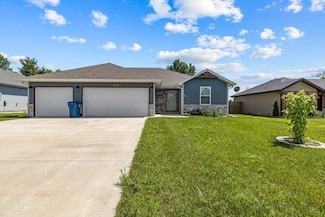 200 E Rosalie, Strafford, MO 65757