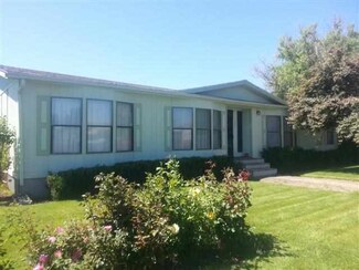 501 W Fir St, Connell, WA 99326