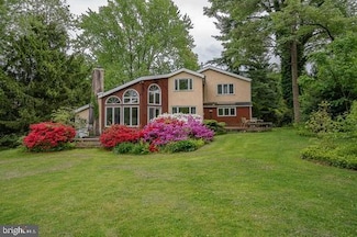 742 Newtown Rd, Villanova, PA 19085