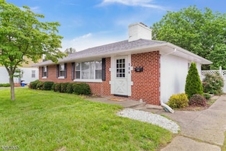 304 N 7th Ave, Manville, NJ 08835