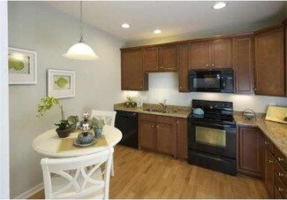 428 John Mahar Hwy Unit 310, Braintree, MA 02184