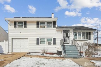 2 Webb Dr, Fords, NJ 08863