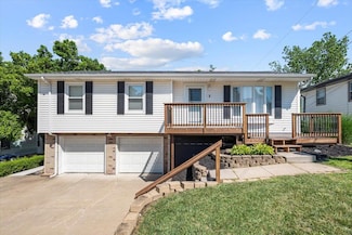 6 Wenwood Cir, Council Bluffs, IA 51503