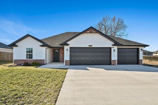 264 W Rabbit Run St, Rogersville, MO 65742