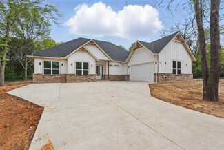 516 Midway Rd, Tool, TX 75143