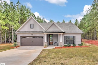 95 Dendy St, Pelzer, SC 29669