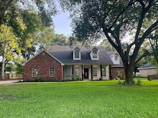 1959 Fairview Ave, Port Allen, LA 70767