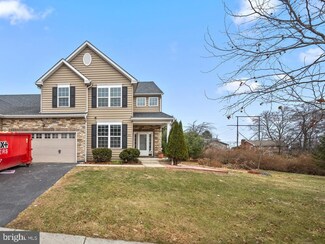 785 Swallow Tail Ln, Breinigsville, PA 18031