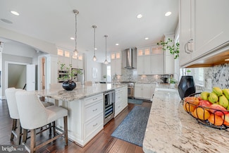 6513 Manor Ridge Ct, Falls Church, VA 22042