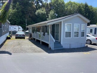 16219 Lower Harbor Rd Unit 22, Brookings, OR 97415