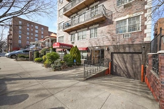 108-27 63rd Ave Unit 1, Forest Hills, NY 11375