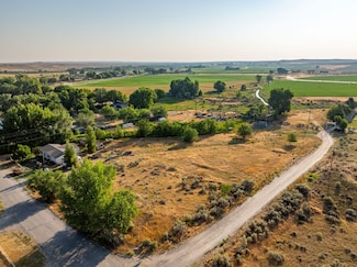 693 S Ohio Ave, Hudson, WY 82515