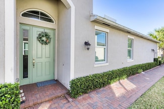 12802 SW Lake Fern Cir, Port Saint Lucie, FL 34987
