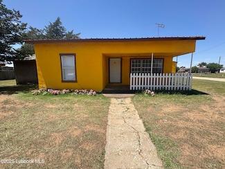 115 Duggan Ave, Anton, TX 79313