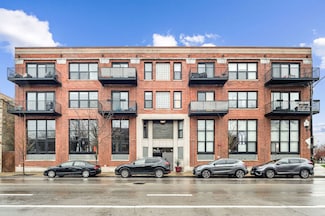 2161 N California Ave Unit 302, Chicago, IL 60647