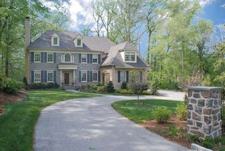 516 Montgomery Ln, Wayne, PA 19087
