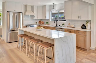 11187 Tyrolean Way, San Diego, CA 92126