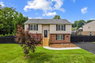 100 Creston Oaks Ct, Forest, VA 24551