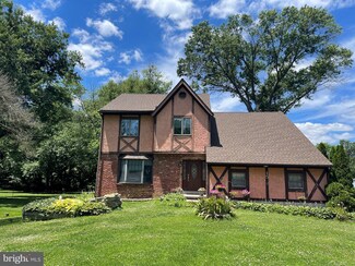 15 Oregon Ave, Mount Laurel, NJ 08054