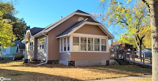 602 S Jones St, Algona, IA 50511