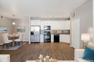 3890 S Dayton St Unit 105, Aurora, CO 80014